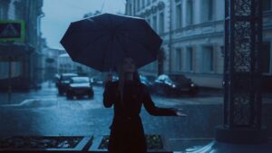 50代女性の一人旅に最適な雨の日の宿は？